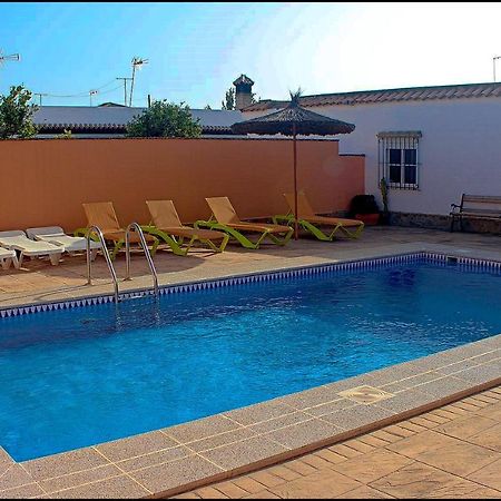 Chalet Con Piscina Privada โกนิล เด ลาฟรอนเตรา ภายนอก รูปภาพ