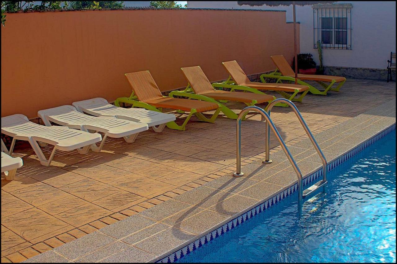 Chalet Con Piscina Privada โกนิล เด ลาฟรอนเตรา ภายนอก รูปภาพ