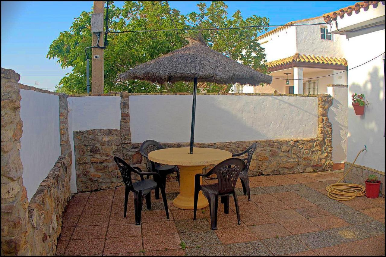 Chalet Con Piscina Privada โกนิล เด ลาฟรอนเตรา ภายนอก รูปภาพ