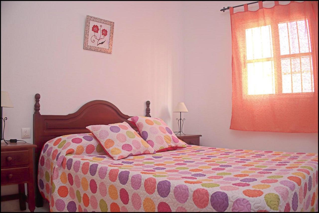 Chalet Con Piscina Privada โกนิล เด ลาฟรอนเตรา ภายนอก รูปภาพ