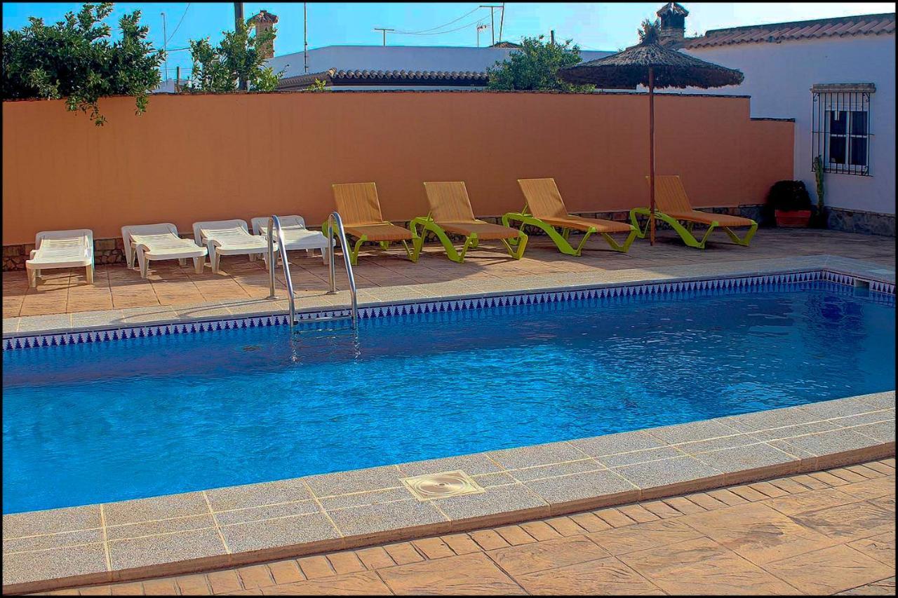 Chalet Con Piscina Privada โกนิล เด ลาฟรอนเตรา ภายนอก รูปภาพ